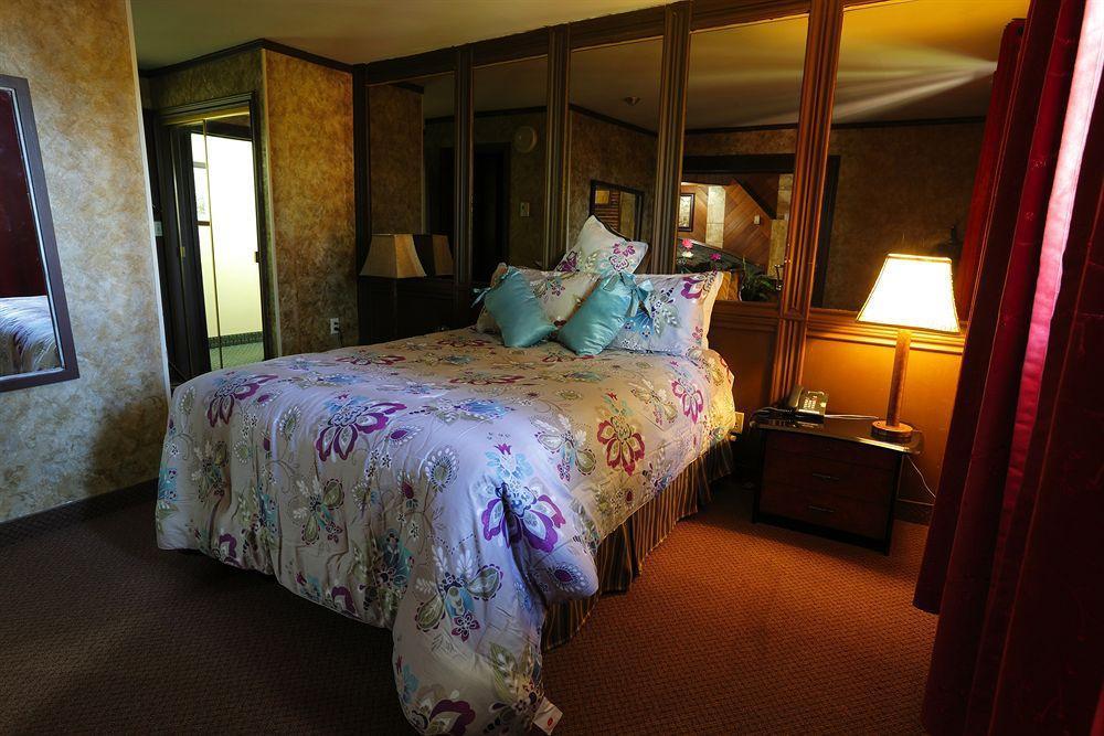 Belmont Inn Садбери Экстерьер фото