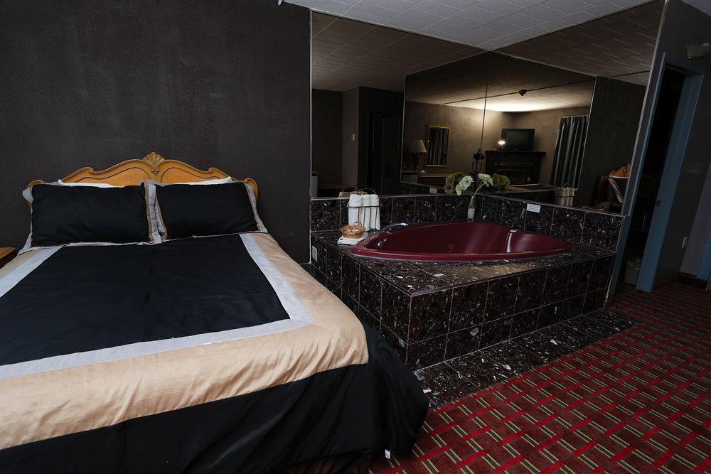 Belmont Inn Садбери Экстерьер фото