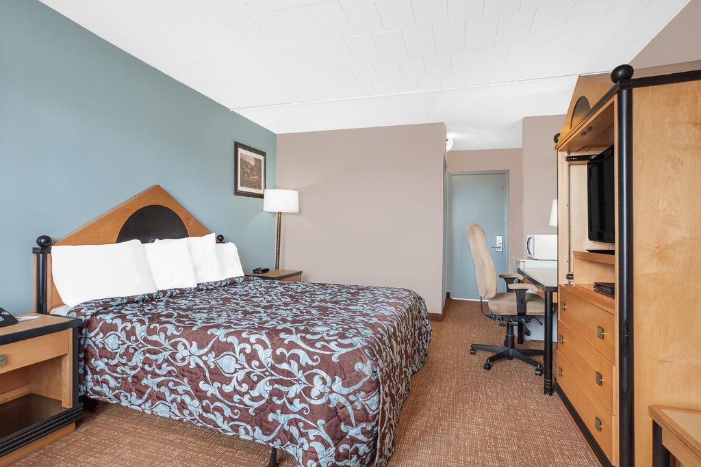 Belmont Inn Садбери Экстерьер фото