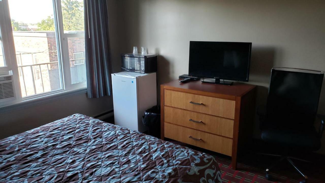 Belmont Inn Садбери Экстерьер фото